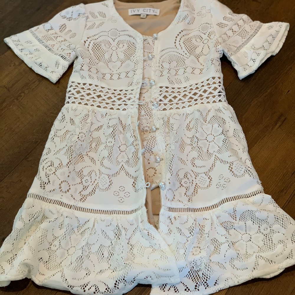 Ivy City Co 2T lace children’s dress